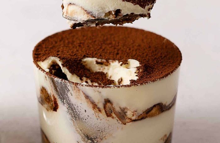 Tiramisu Cake